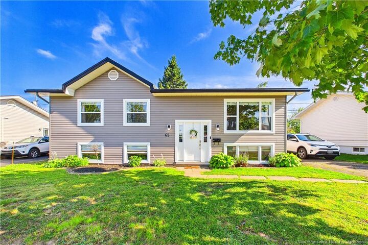 Property Photo:  65 Satinwood Drive  NB E1G 1C3 