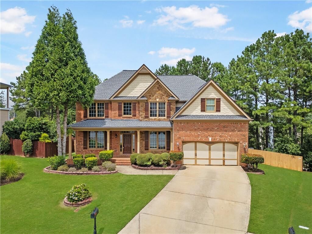 Property Photo:  5605 Viewpoint Ct Court  GA 30024 