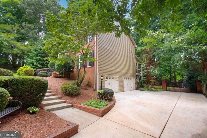 Property Photo: 320 Derby Ridge Trace GA 30075