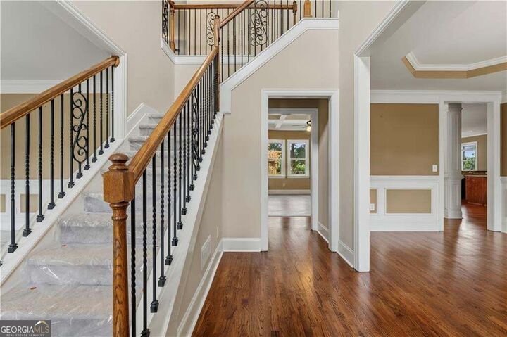 Property Photo:  5605 Viewpoint Court  GA 30024 