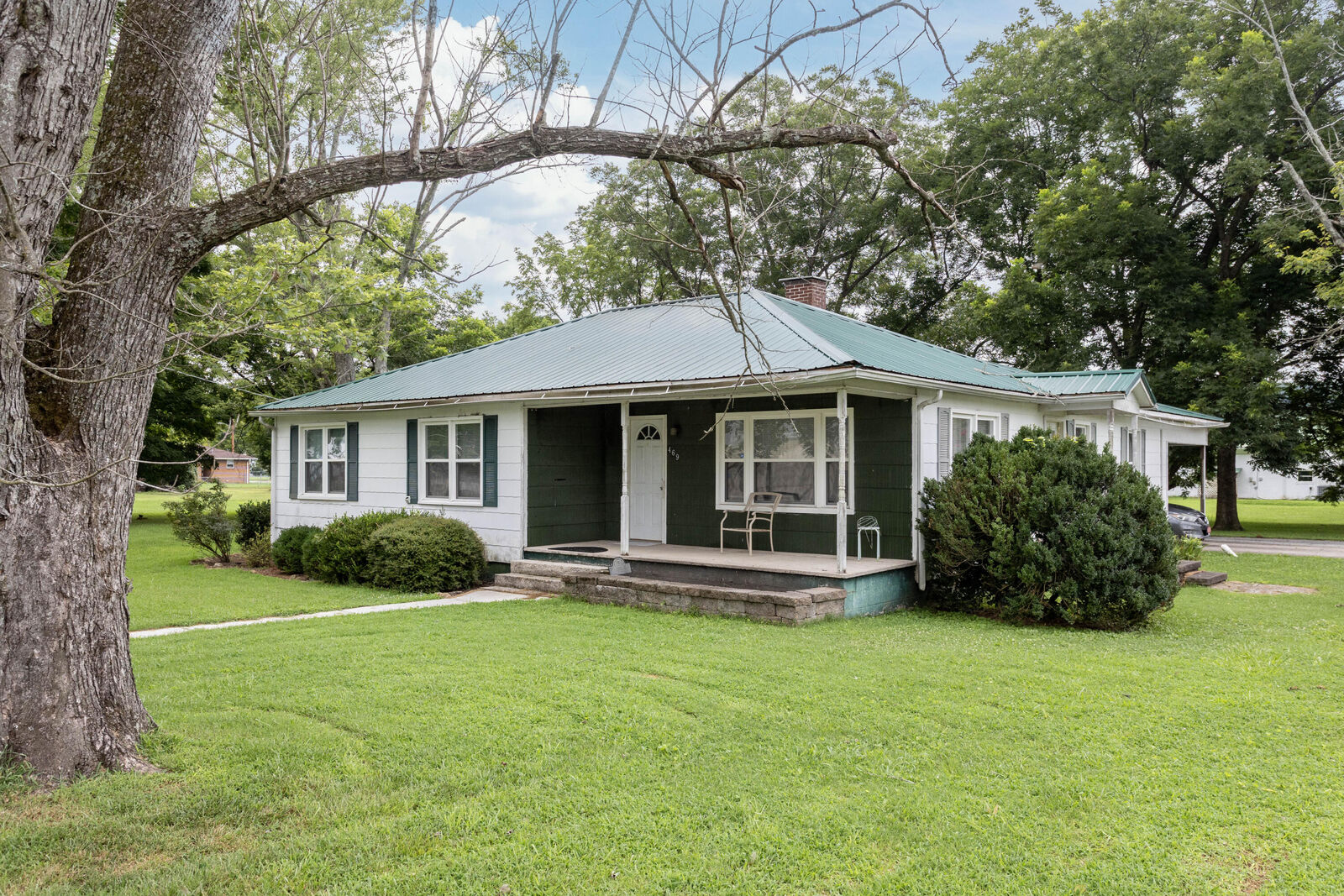 Property Photo:  469 Cash Street  TN 37381 