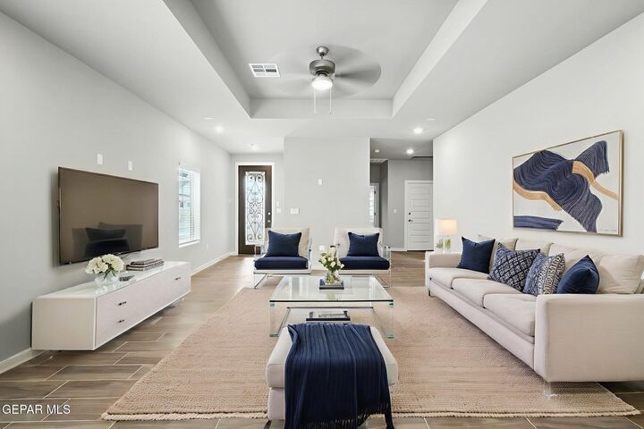 Property Photo:  5725 Las Ramblas Avenue  TX 79934 