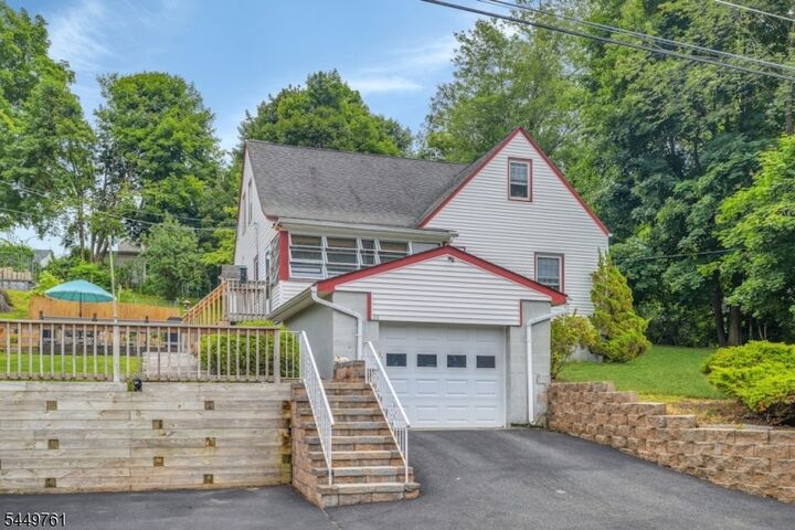 Property Photo:  20 Koclas Dr  NJ 07857 