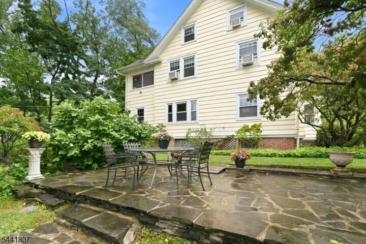 Property Photo:  35 Glenside Rd  NJ 07079 