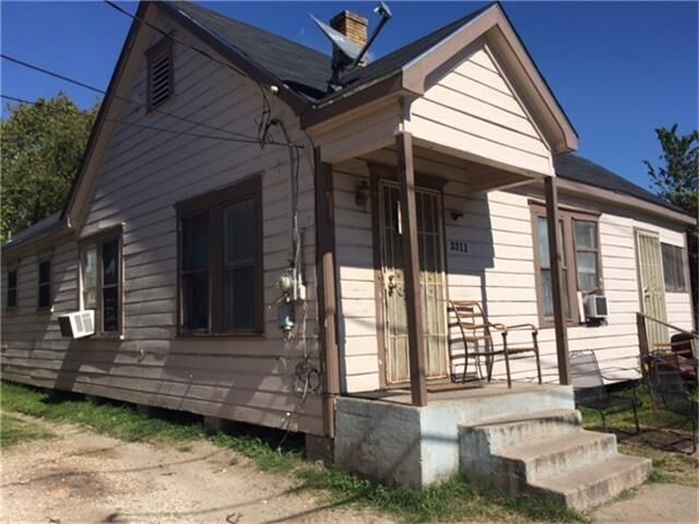 Property Photo:  3311 Holman Street  TX 77004 