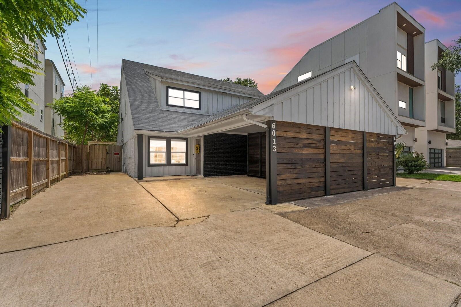 Property Photo:  6013-6015 San Felipe Street  TX 77057 