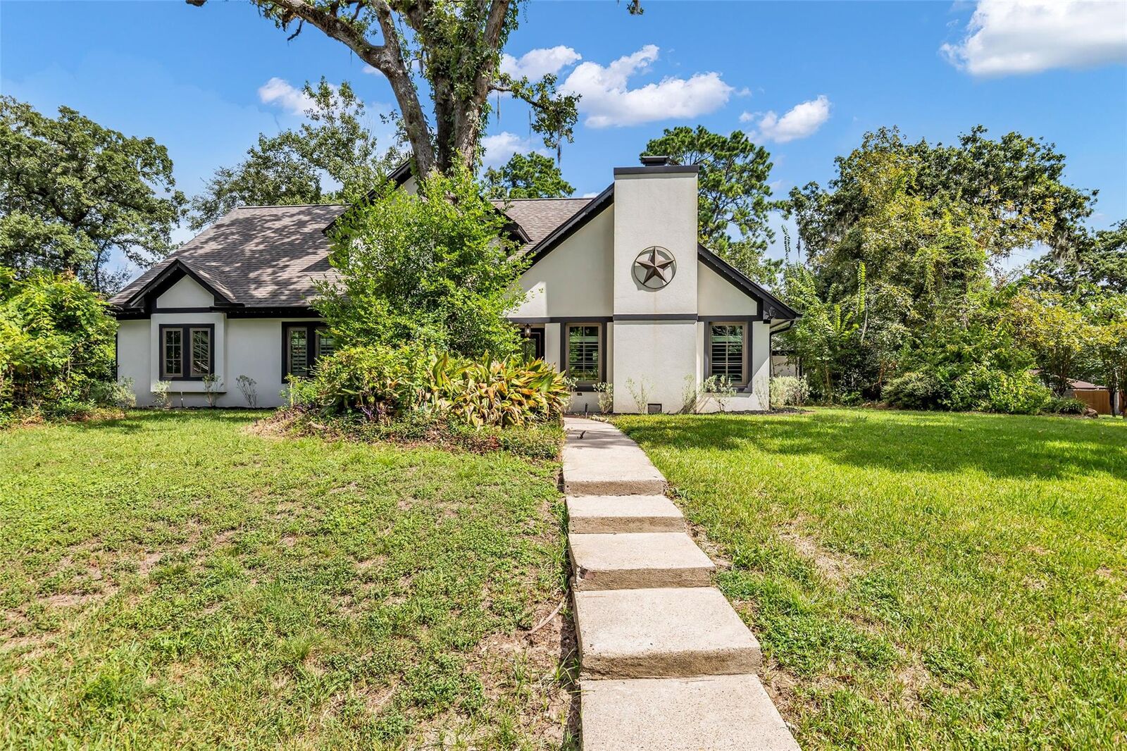 Property Photo:  509 Glen Haven Drive  TX 77385 