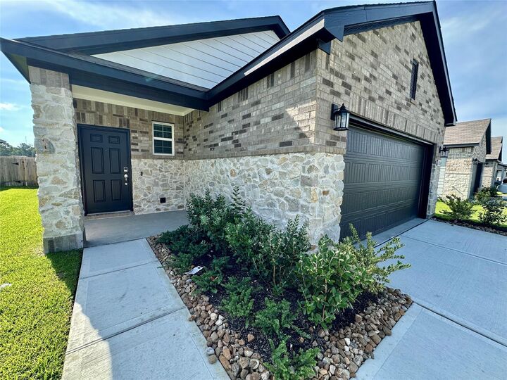 Property Photo: 12026 Curlin Drive TX 77318