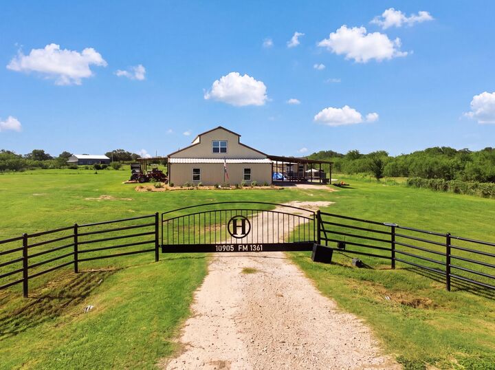 Property Photo:  10905 Fm 1361  TX 77878 