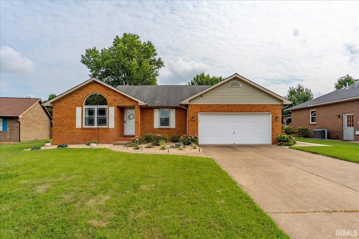 Property Photo:  2919 Woodside Court  IN 47711 
