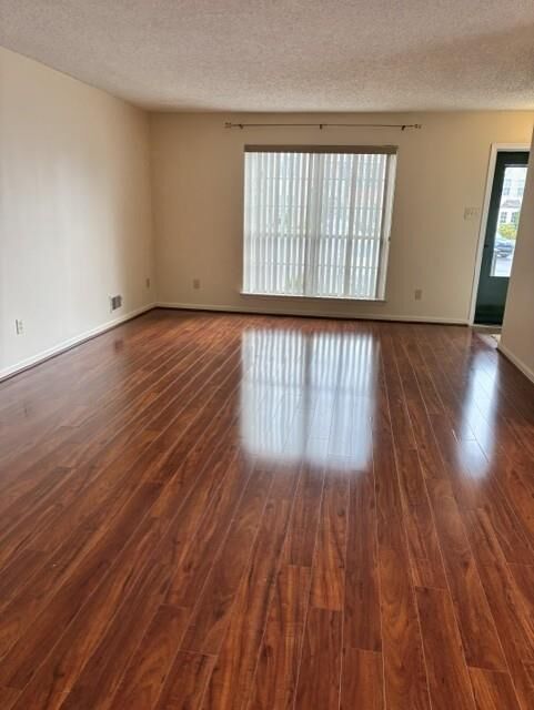 Property Photo:  1943 Willings Lane  PA 18055 