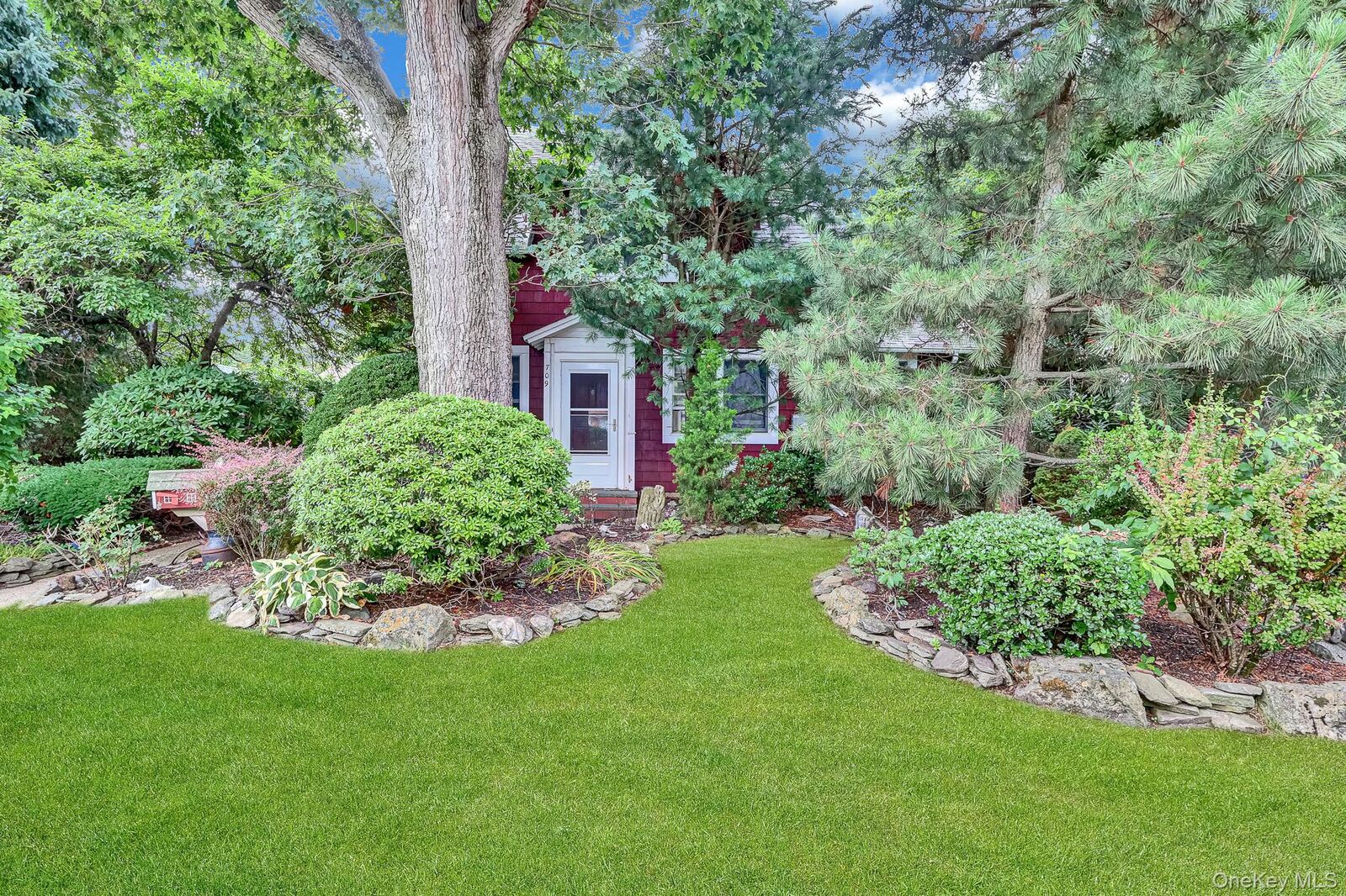 Property Photo: 709 Clinton Street NY 11710