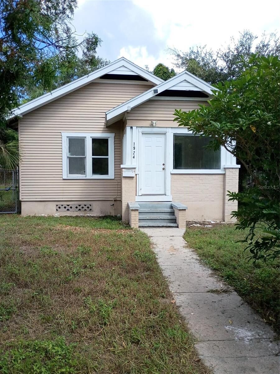 Property Photo: 1924 30th Street S FL 33712