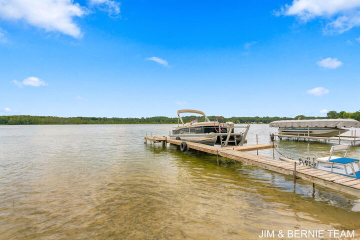 Property Photo: 3235 Lakeview Drive MI 49010