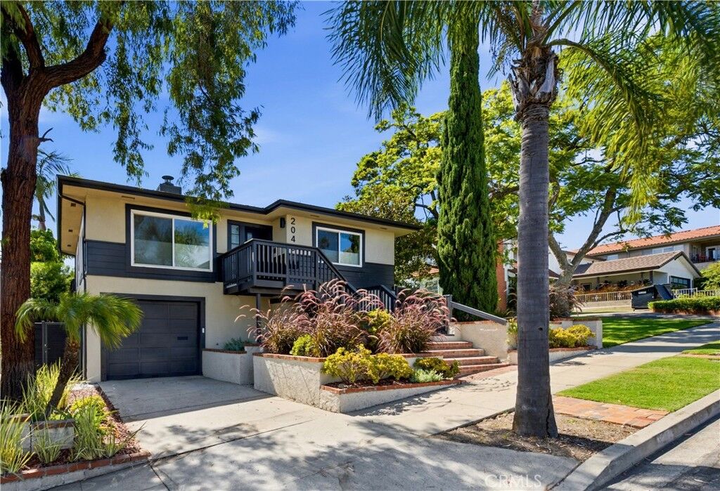 Property Photo:  2043 Raymond  CA 90755 
