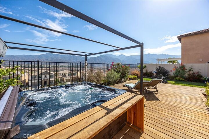 Property Photo:  11269 Finders Court  CA 92883 