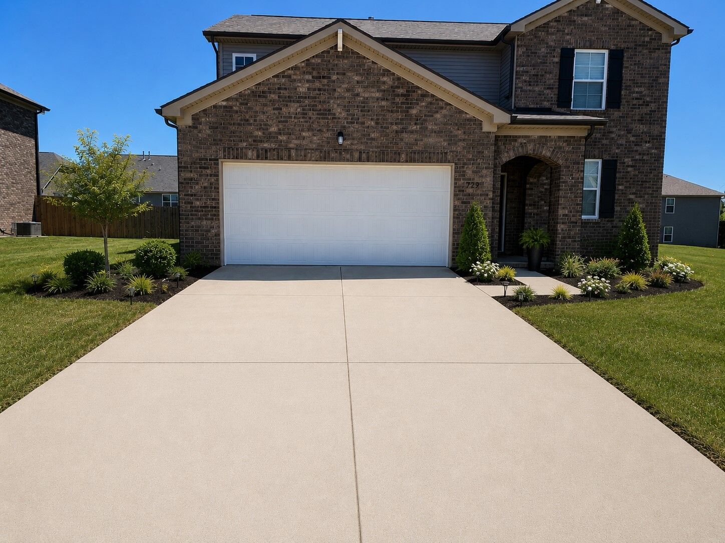 Property Photo:  729 Amberton Dr  TN 37167 