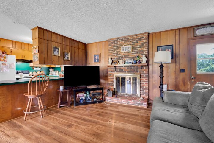 Property Photo:  904 Mead Dr  TN 37160 