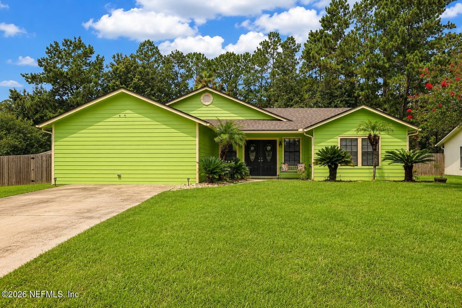 Property Photo:  1864 Sherwood Drive  FL 32068 