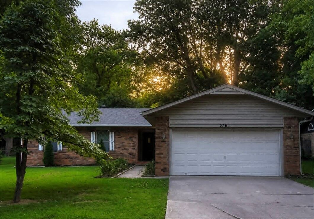 Property Photo:  3761 Whippoorwill  AR 72701 