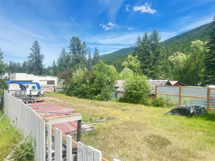 2 Wallace Mountain Road — photo 1