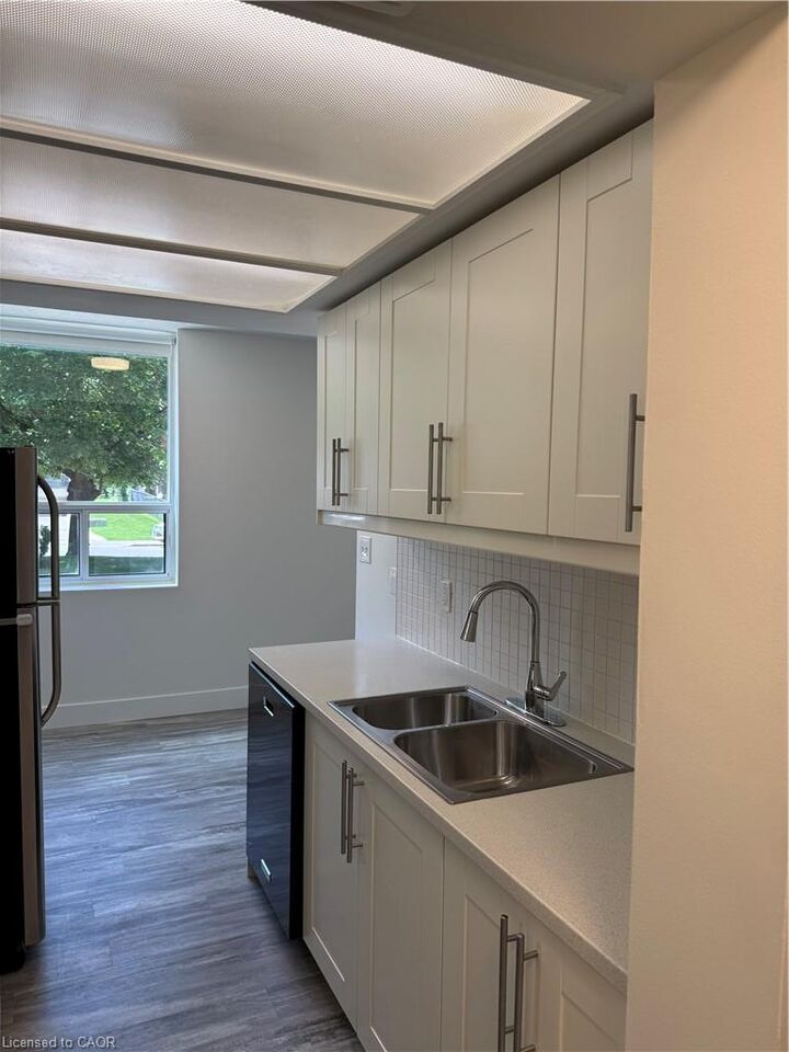 Property Photo:  120 Duke Street 102  ON L8P 4T1 