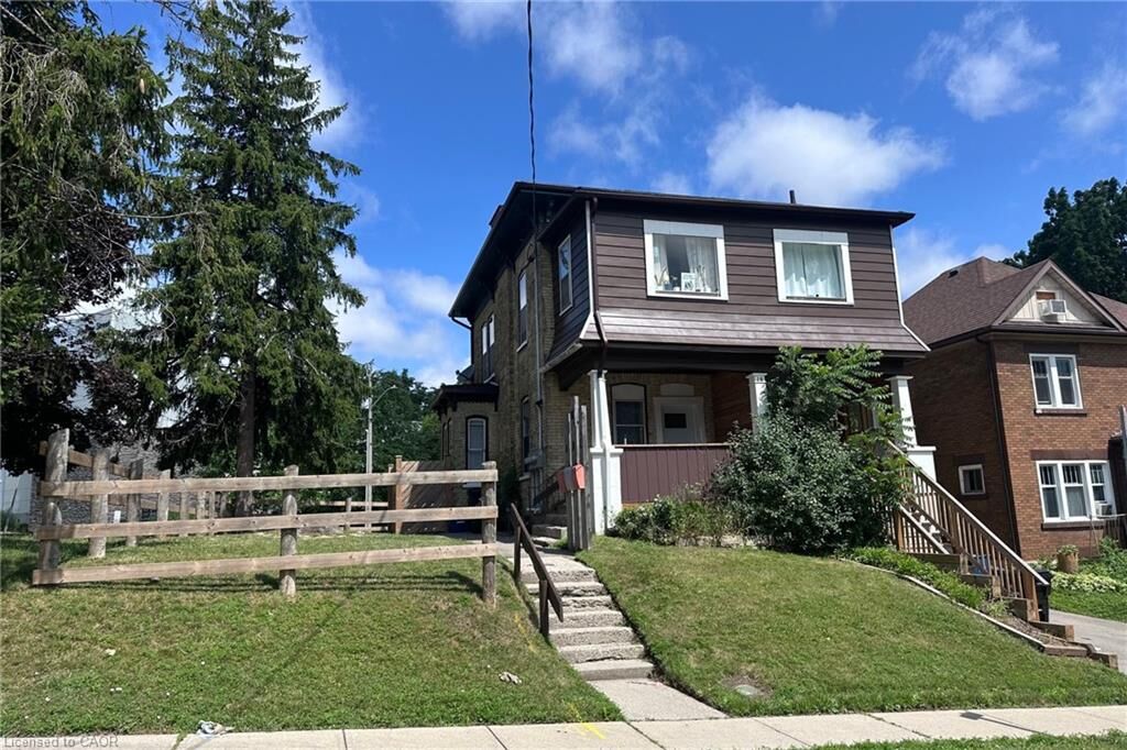 Property Photo:  10 Shanley Street C  ON N2H 5N8 