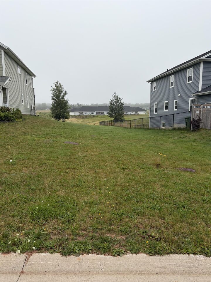 27 Hanmac Drive — photo 1