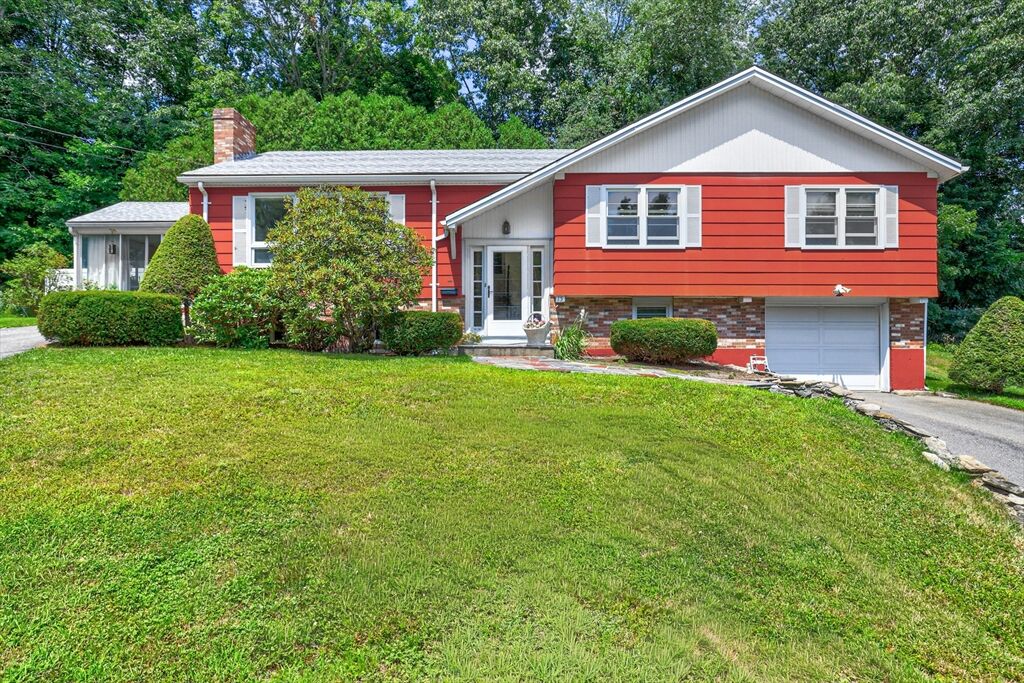 Property Photo:  15 Norman Place  MA 01453 