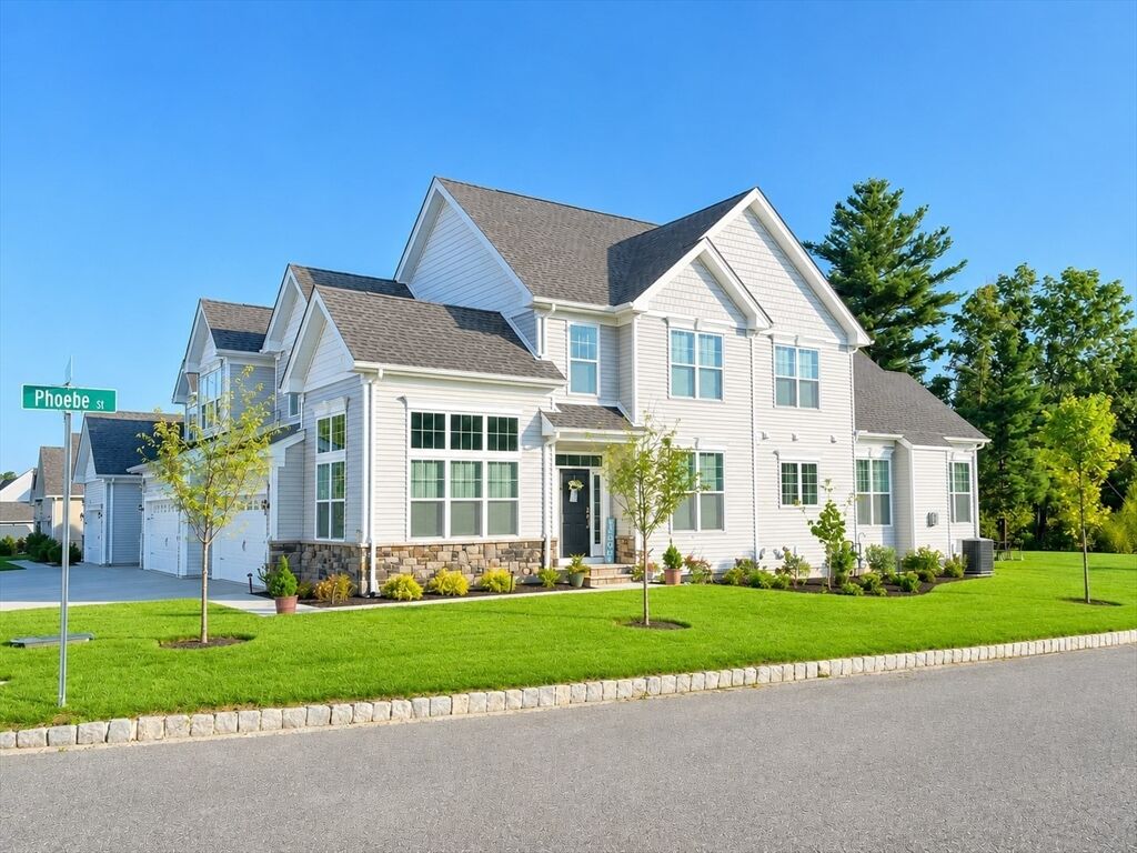 Property Photo:  36 Phoebe St 36  MA 01844 
