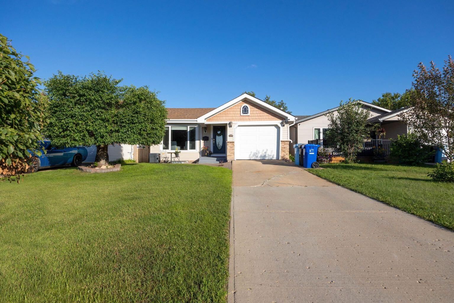 Property Photo: 254 Wolverine Drive AB T9H 4R5