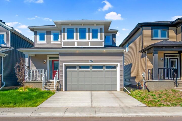 641 Southwinds Close SW — photo 1