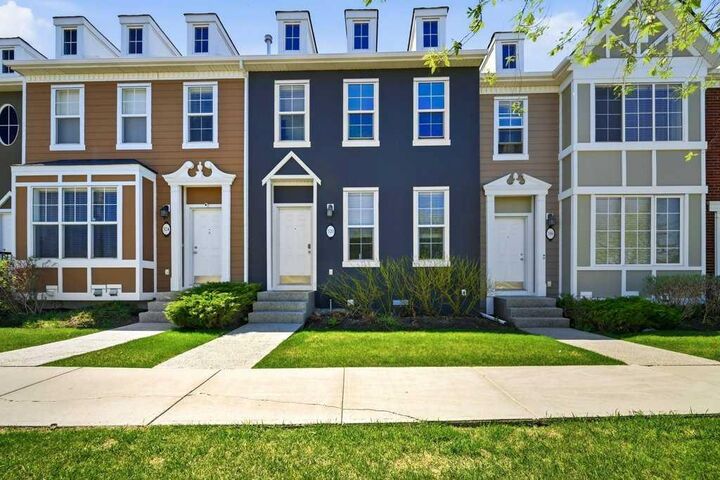 320 Rainbow Falls Drive — photo 1