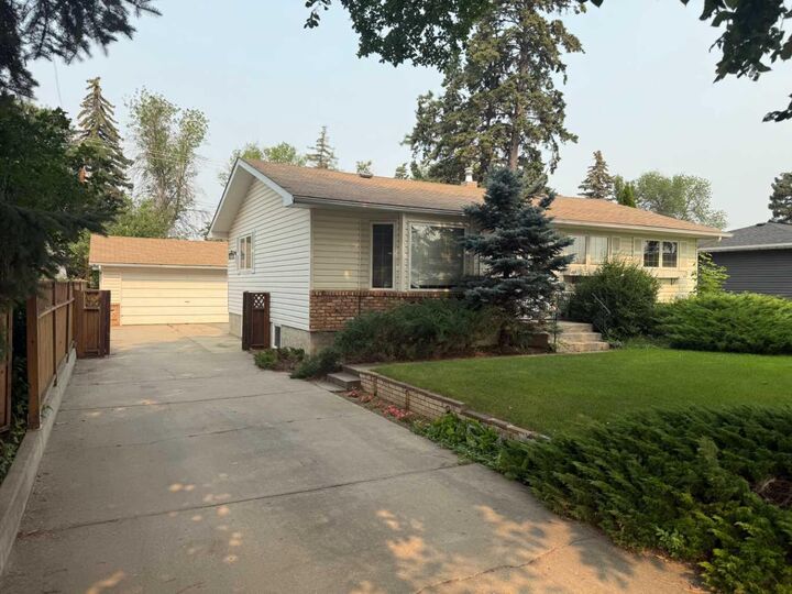 Property Photo: 443 3 Street E AB T1R 0G5