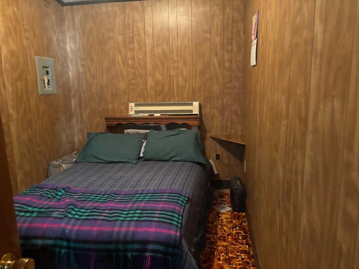 Property Photo:  238 Lakeshore Drive N  AB T9S 1S2 
