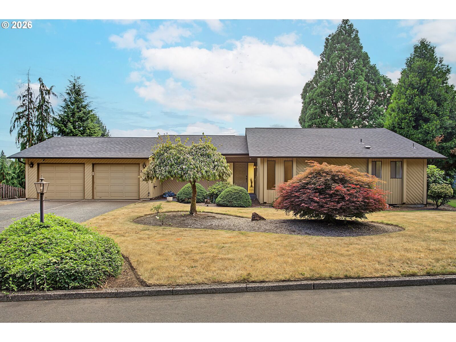 Property Photo:  2309 NE 45th Cir  WA 98663 