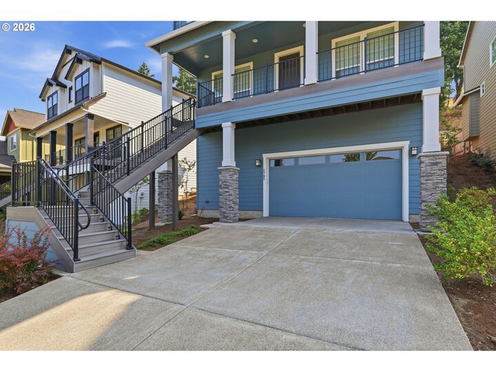 Property Photo: 2785 Pinerock Dr OR 97403