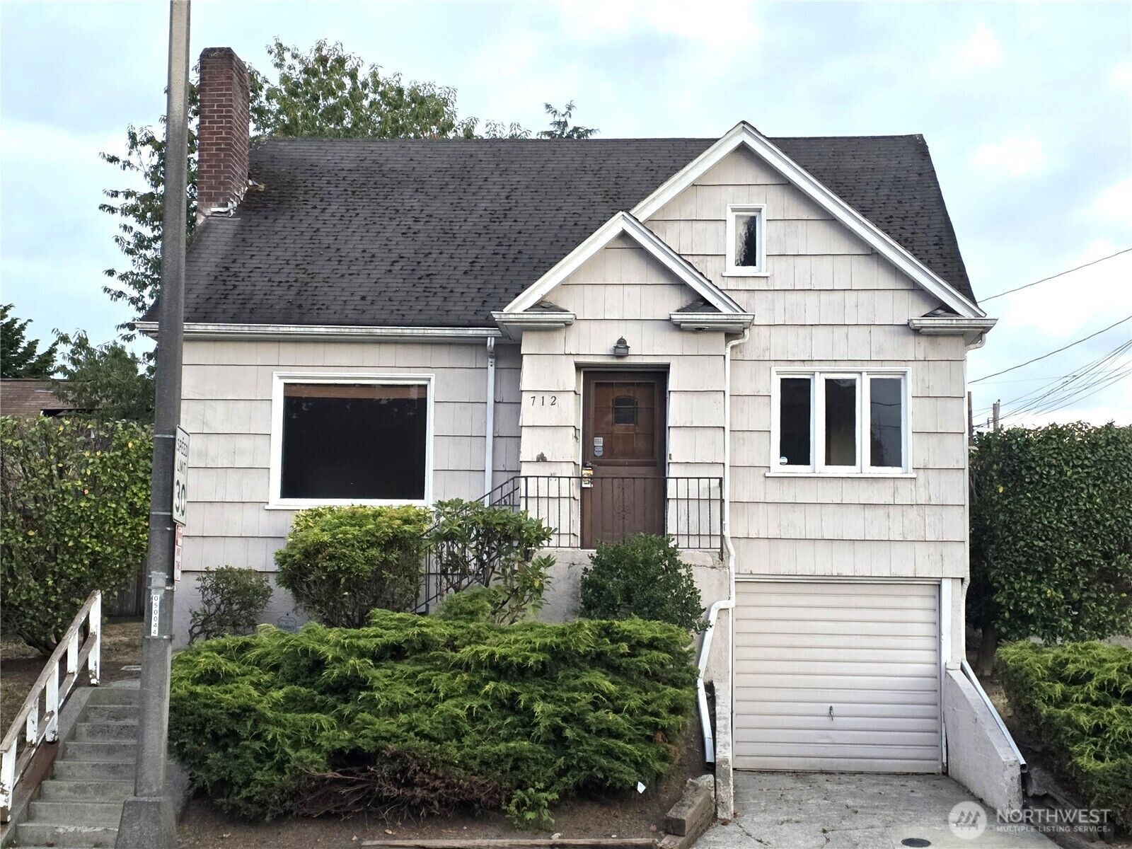 Property Photo:  712 S Union Avenue  WA 98405 