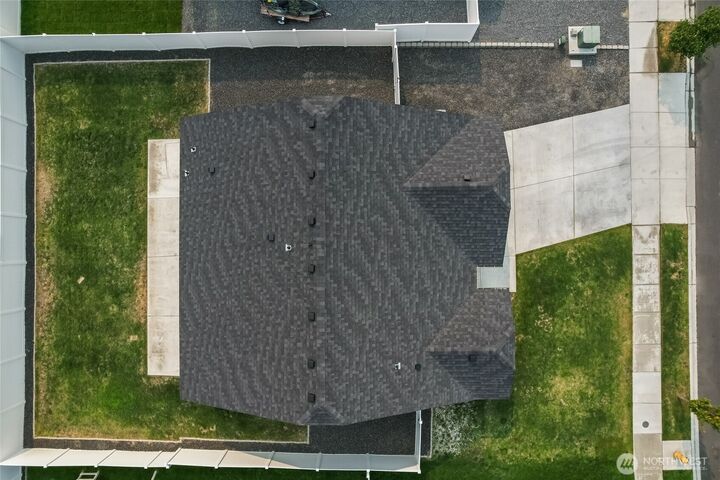 Property Photo:  4229 W Cove West Drive  WA 98837 