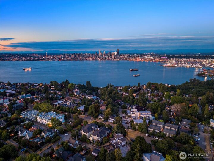 Property Photo:  1914 D  Ferry Avenue SW  WA 98116 
