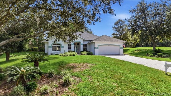 Property Photo:  349 W Crestmont Court  FL 34465 