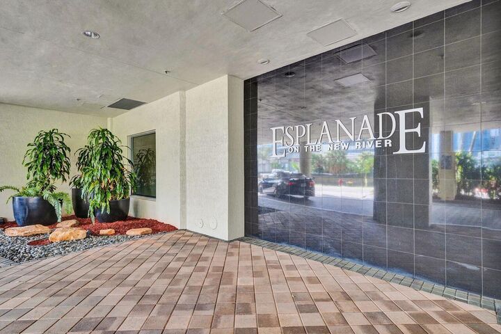 Property Photo:  401 SW 4th Avenue 203  FL 33315 