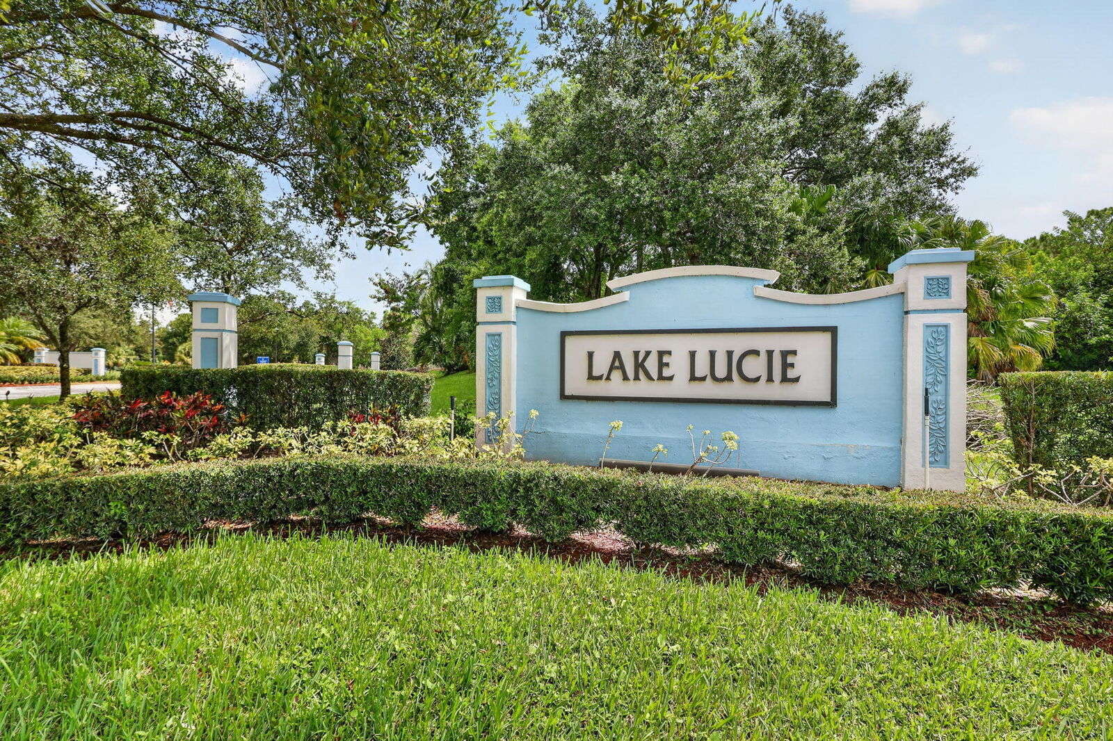 Property Photo:  8295 Sandpine Circle  FL 34952 