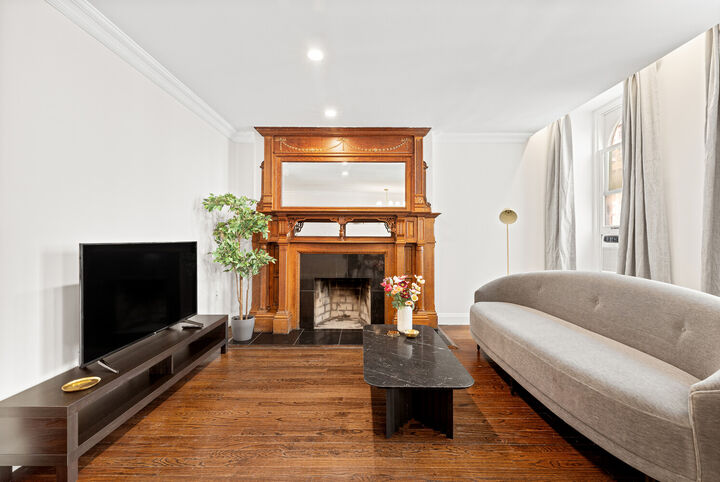 Property Photo: 28 W 96th Street 9 NY 10025