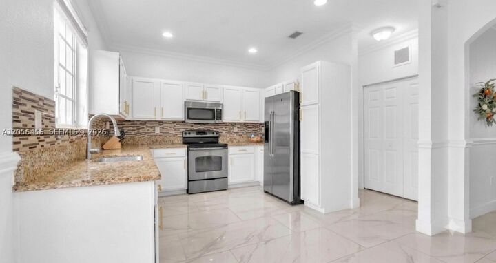 Property Photo:  3247 NW 31st Ter  FL 33309 