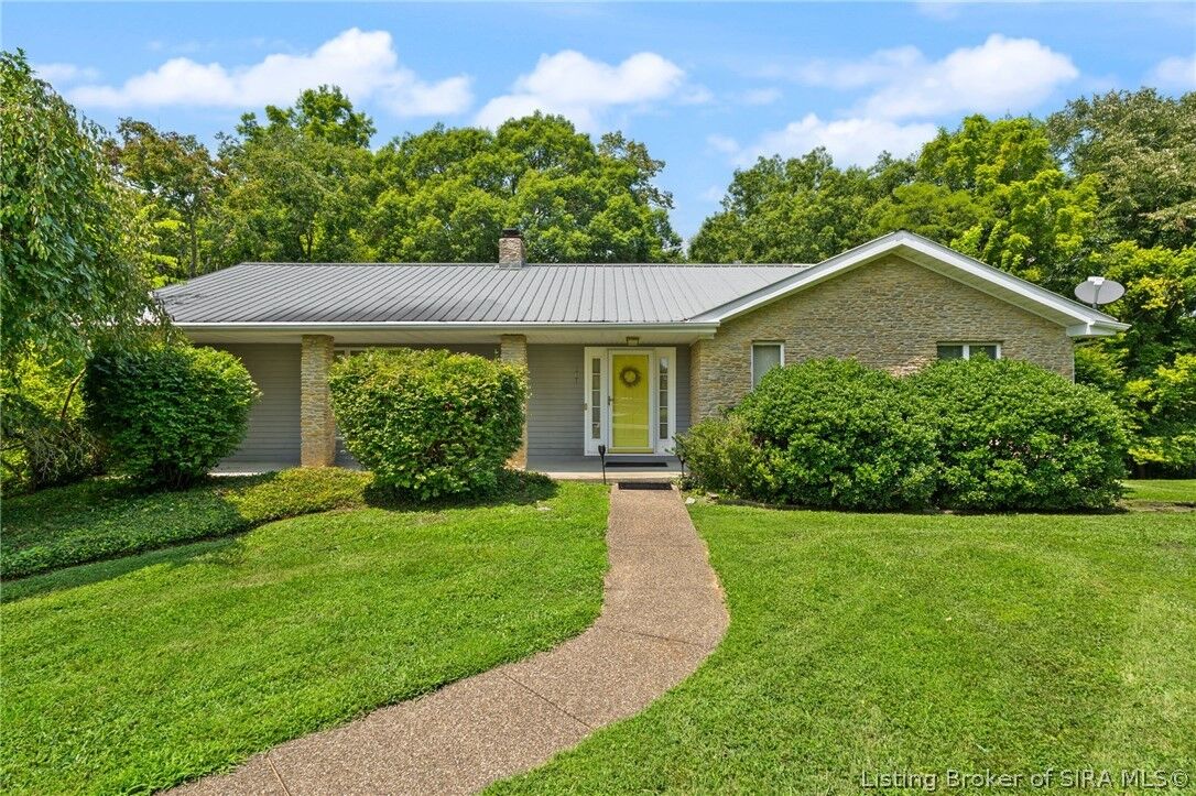 Property Photo:  367 Roosevelt Drive  IN 47137 