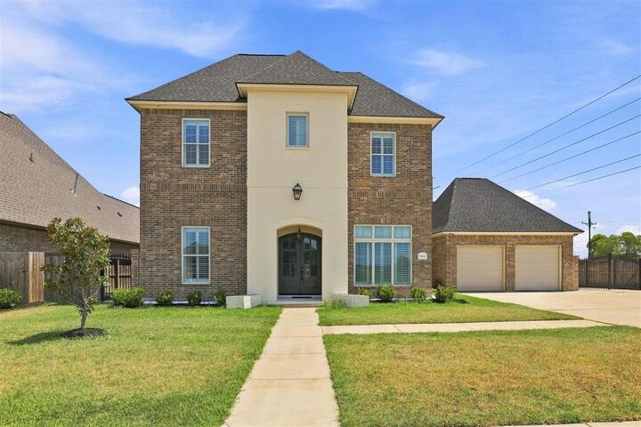 Property Photo: 5666 South Ridge Drive LA 70605