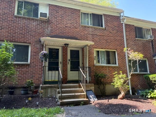 Property Photo:  51-71 Park Avenue Om8  CT 06810 