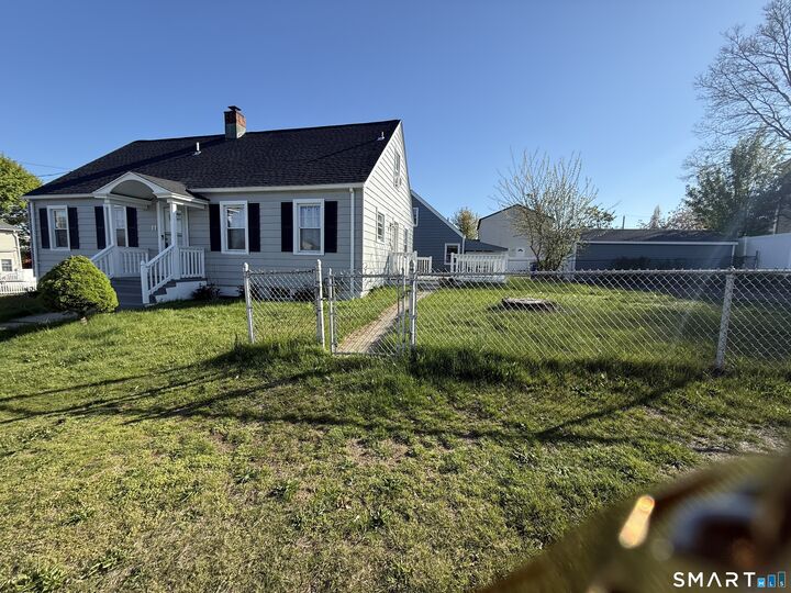 Property Photo:  11 Colony Street  CT 06615 
