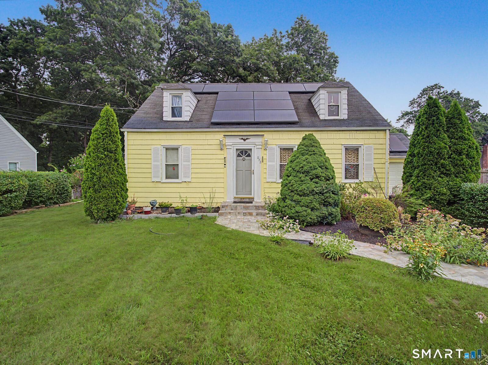 Property Photo:  142 Travis Drive  CT 06606 